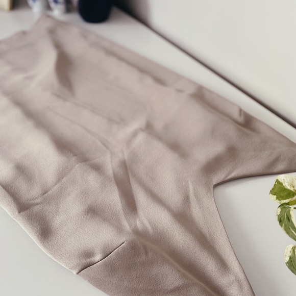 DYNAMITE Champagne Slip Dress - Picture 4 of 5